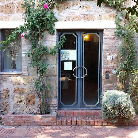 Hotel Scilla Sovana Exteriör bild