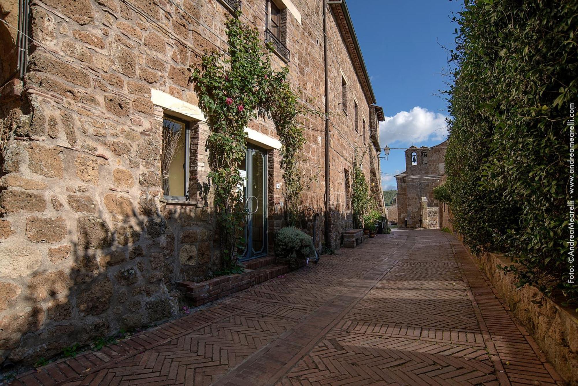 Hotel Scilla Sovana Exteriör bild