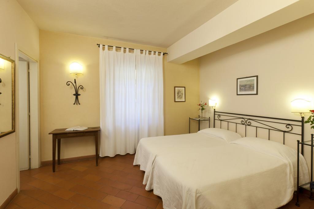 Hotel Scilla Sovana Exteriör bild
