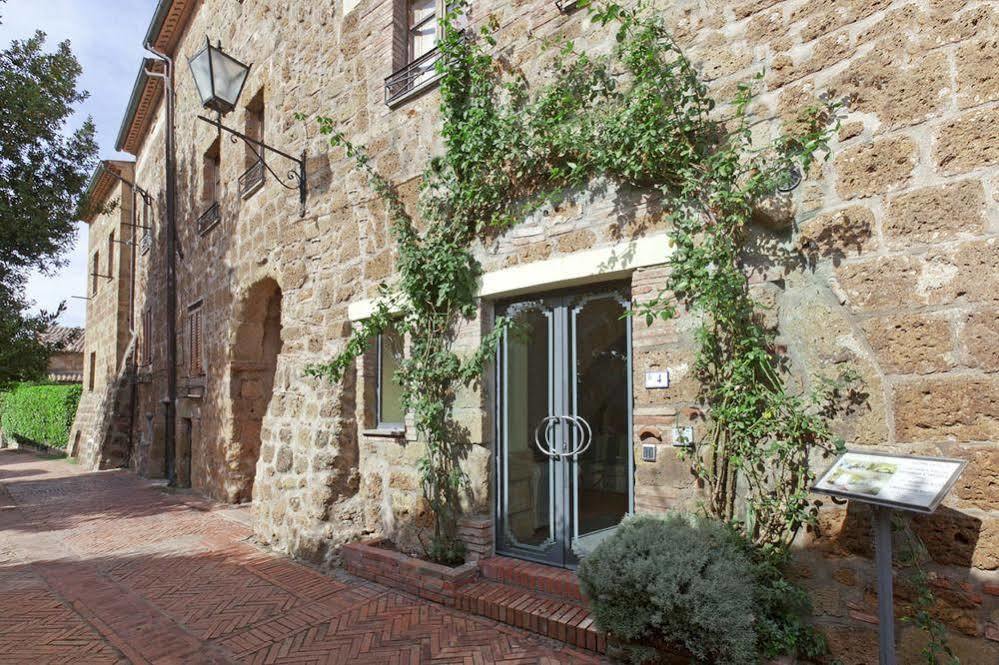 Hotel Scilla Sovana Exteriör bild
